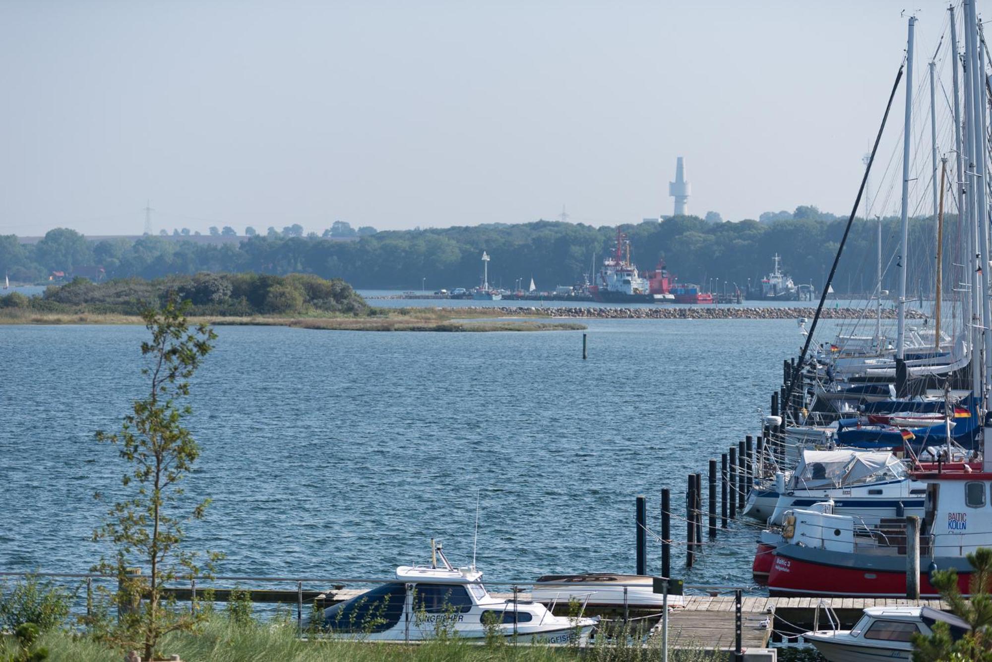 Ostsee - Reetdachhaus Nr 37 "Renate" Im Strand Resort Heiligenhafen Eksteriør billede